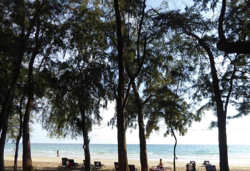 هتل The Oriental Tropical Beach At Vip Resort