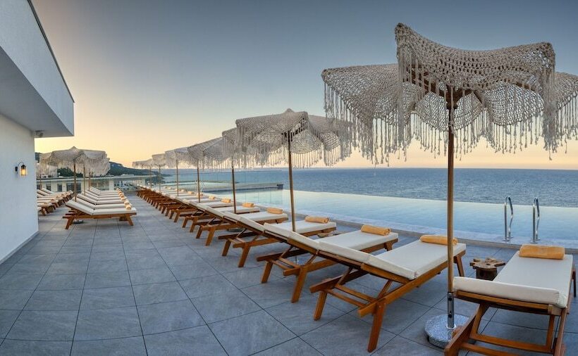 Grifid Vistamar Hotel   24 Hours Ultra All Inclusive & Private Beach