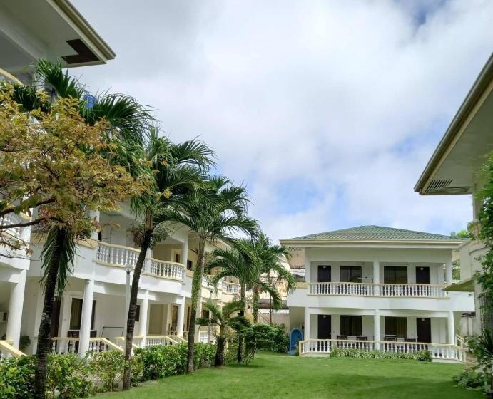 ホテル Bans Beach Resort