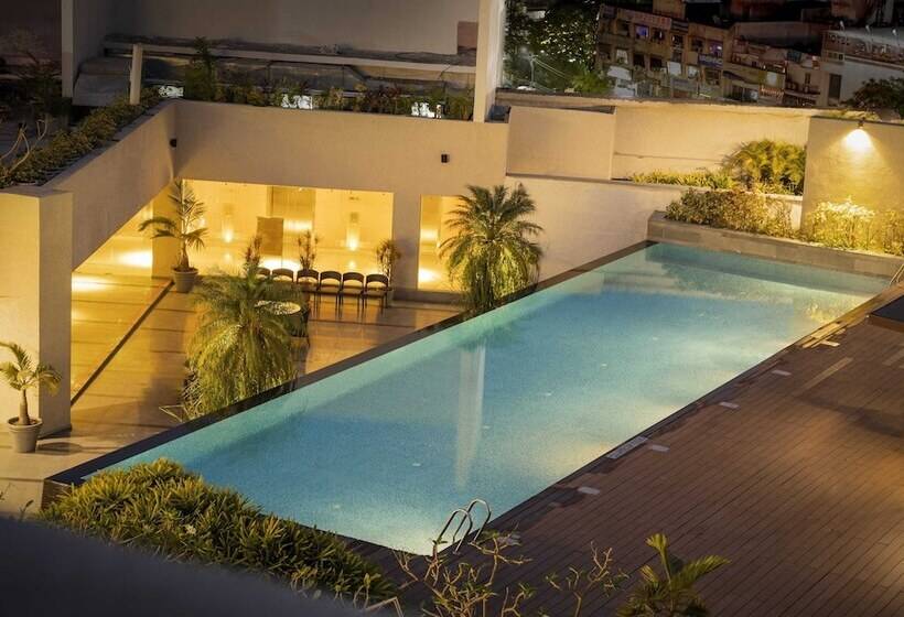 Hotel Courtyard By Marriott Bhopal