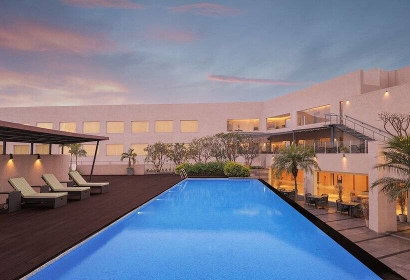 Hotel Courtyard By Marriott Bhopal