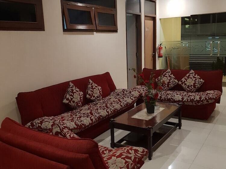 בית מלון כפרי Scarlet Kebon Kawung