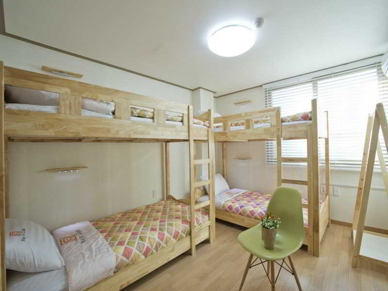 هتل Stay In Gam Jongno Hostel