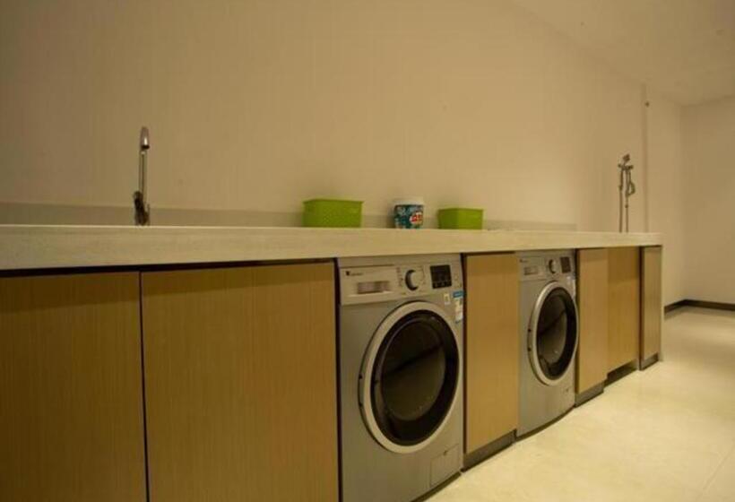ホテル City Comfort Inn Huanggang Luotian Yishui Waitan