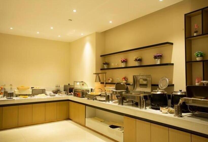 ホテル City Comfort Inn Huanggang Luotian Yishui Waitan
