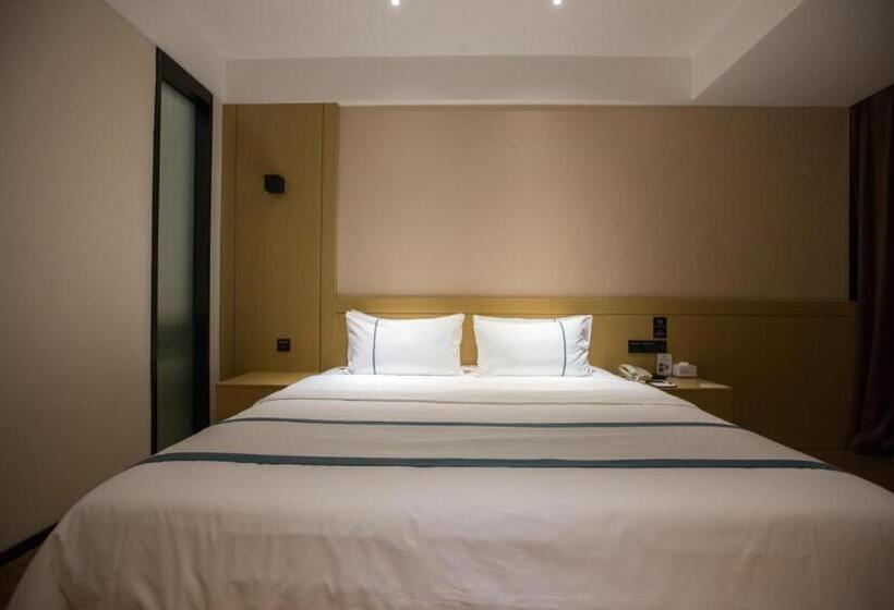 Отель City Comfort Inn Zhanjiang Middle Haibin Avenue Wanda Plaza