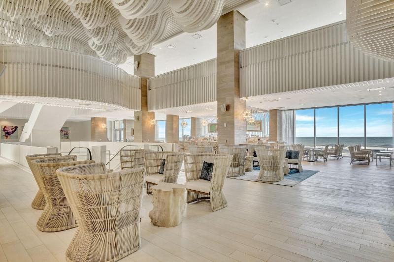 בית מלון כפרי Daytona Grande Oceanfront Resort