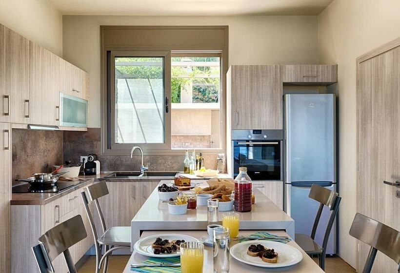 هتل Euphoria Suites