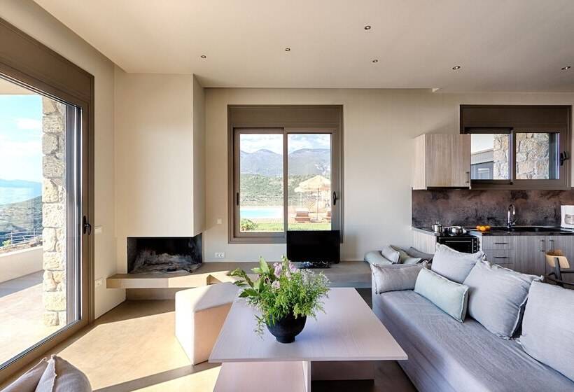 هتل Euphoria Suites
