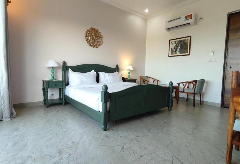 فندق The Sky Imperial Pavoreal Jungle Resort