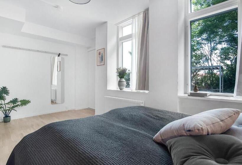 Studio1a Hotel Apartments