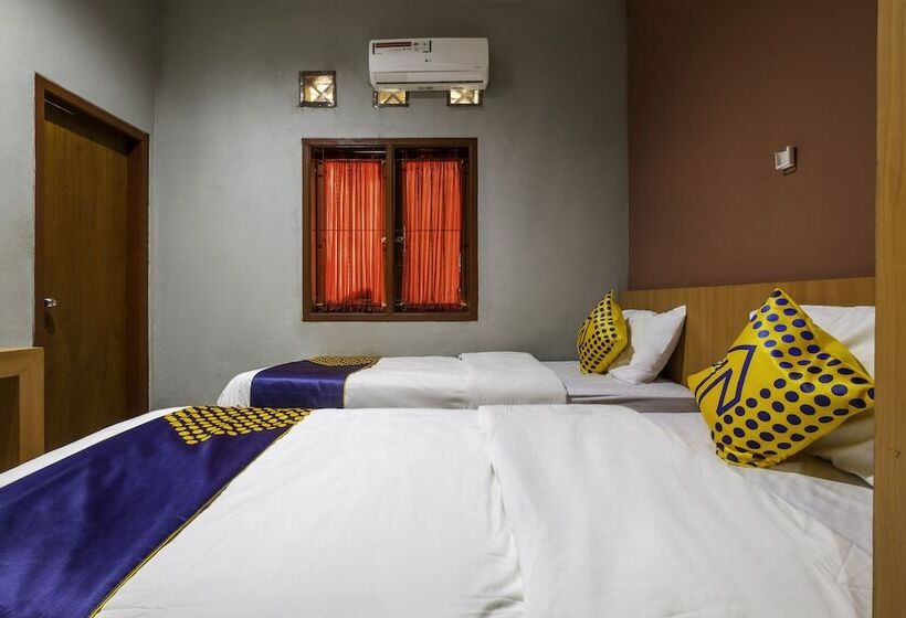 هاستل Spot On 2806 Wisma Syariah