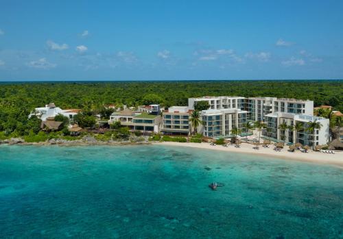 هتل Dreams Cozumel Cape Resort & Spa