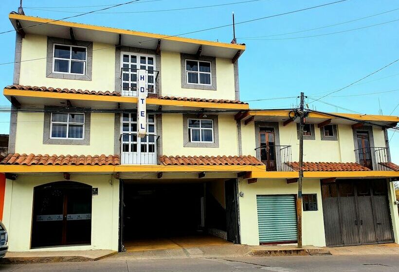 هتل Santa María