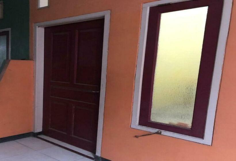 פנסיון Rahayu Guest House