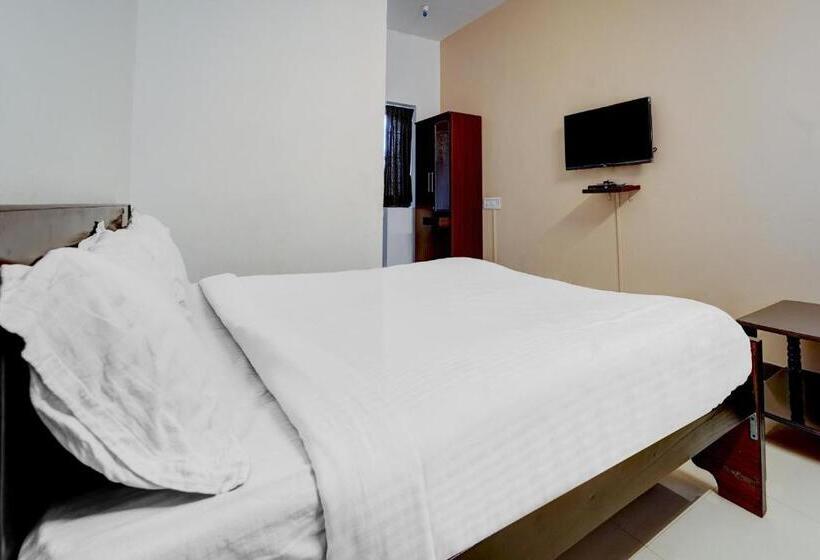 فندق Flagship Airport Inn