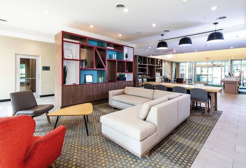 בית מלון כפרי Holiday Inn & Suites Detroit   Troy, An Ihg