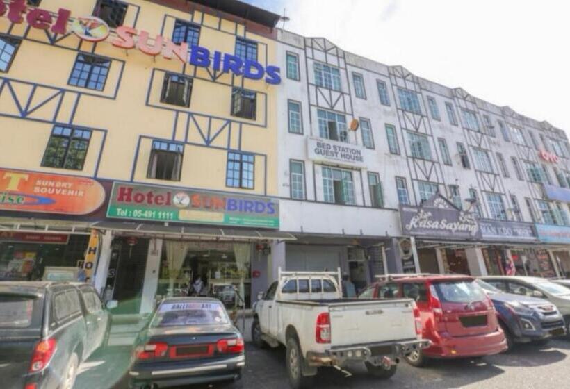 فندق Spot On 90449 Bed Station Guest House Dormitory