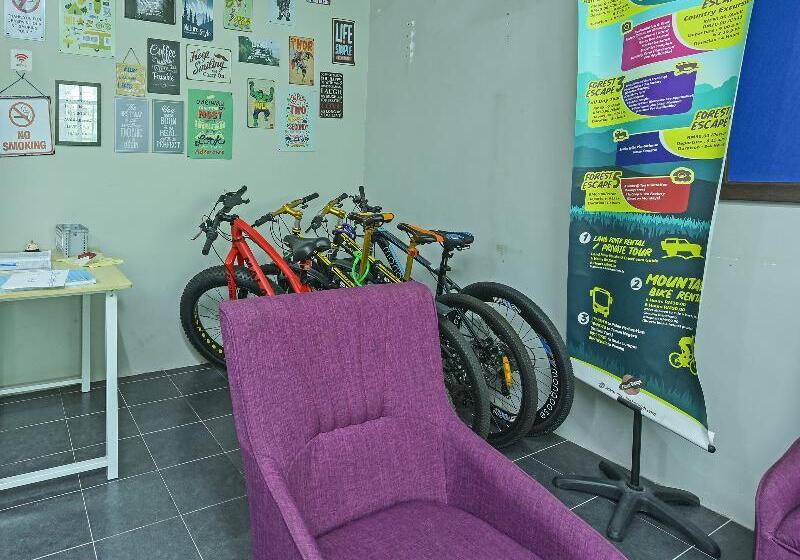 فندق Spot On 90449 Bed Station Guest House Dormitory