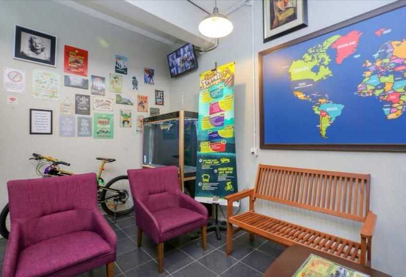 فندق Spot On 90449 Bed Station Guest House Dormitory