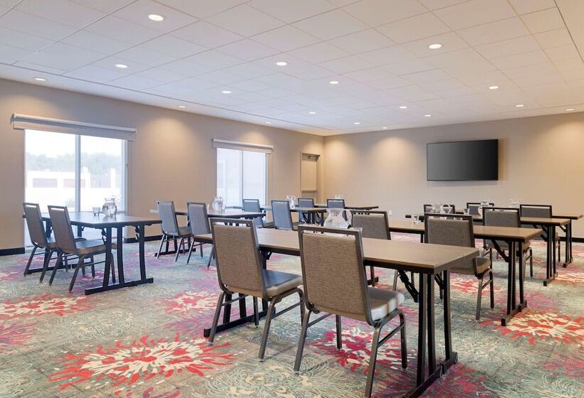 فندق Home2 Suites By Hilton Clovis