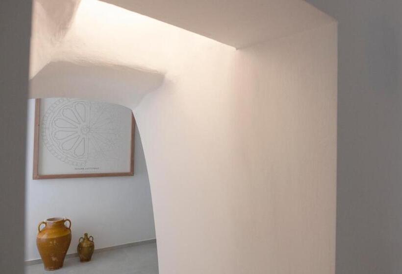 تختخواب و صبحانه Je T Aime Luxury Suite And Relax
