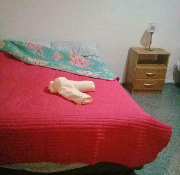 مبيت وإفطار Posada Mis Padres