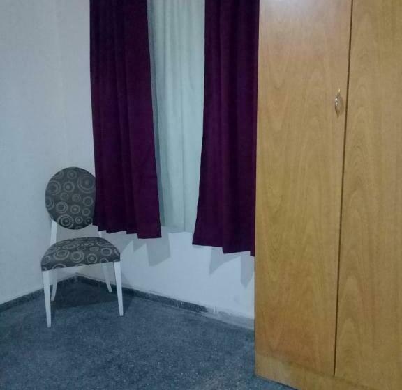 مبيت وإفطار Posada Mis Padres