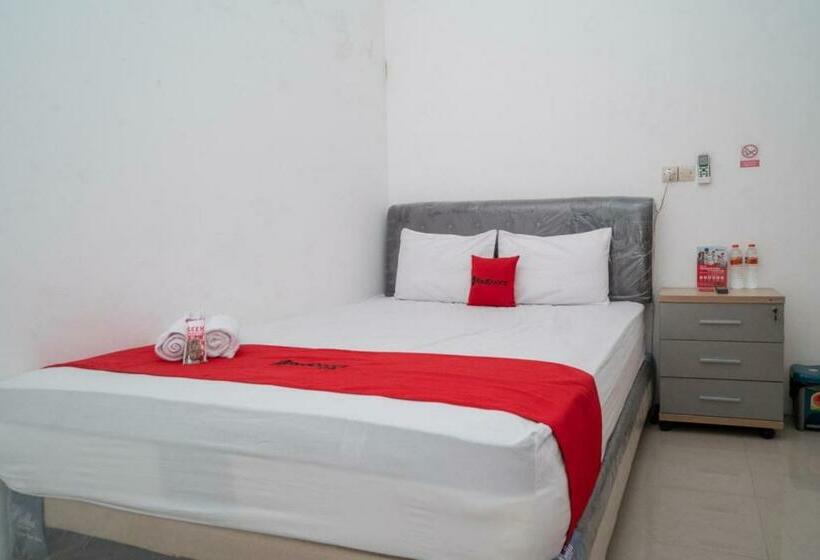 ホテル Reddoorz Near Rs Mitra Keluarga Waru