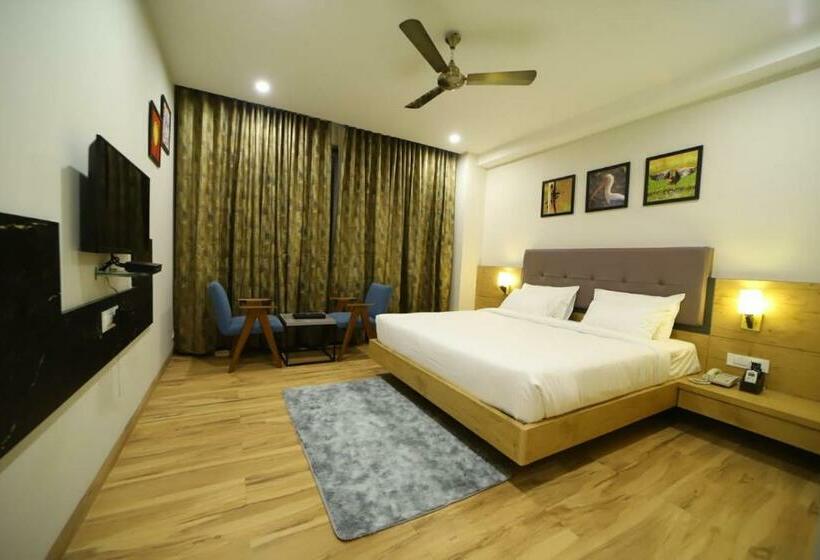 בית מלון כפרי The Oaks Comforts