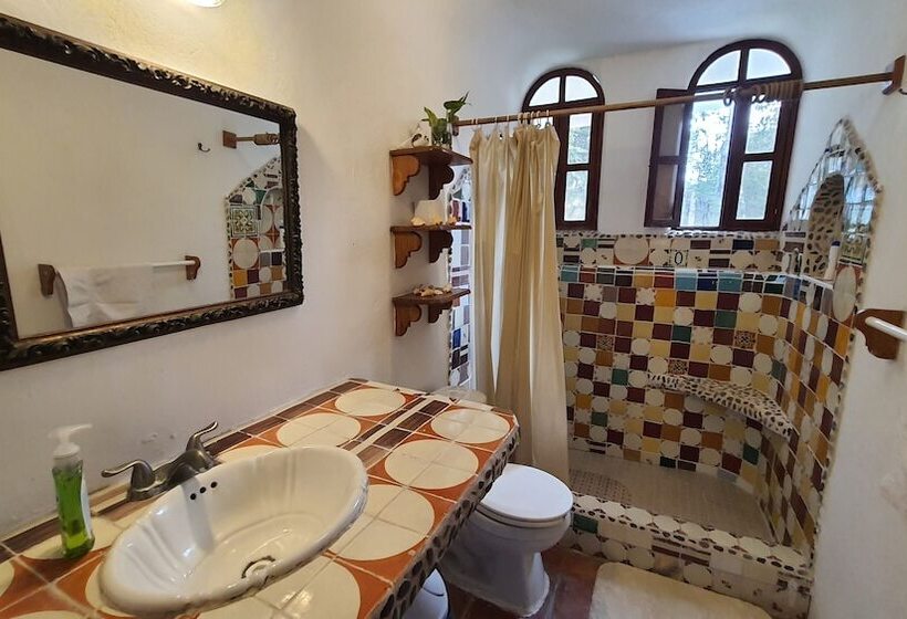تختخواب و صبحانه Hippie Villa Cancun