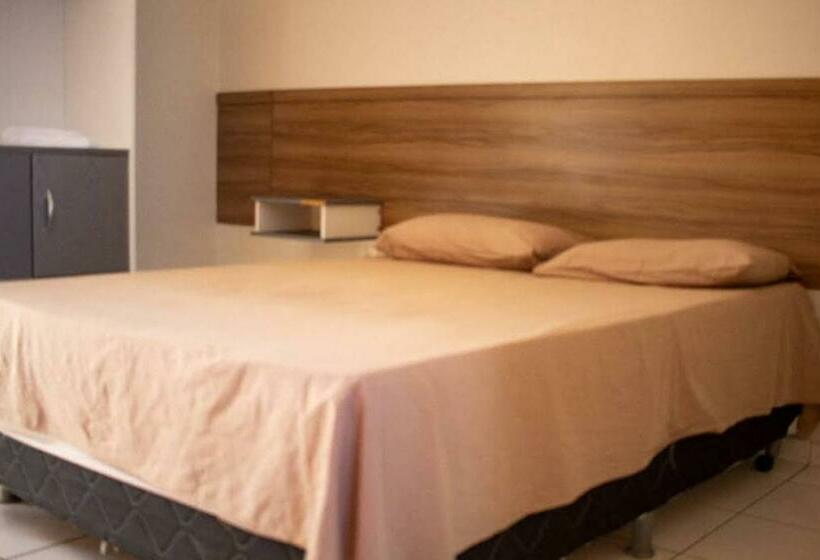 בית מלון כפרי Cantinho Do Brejo Pousada