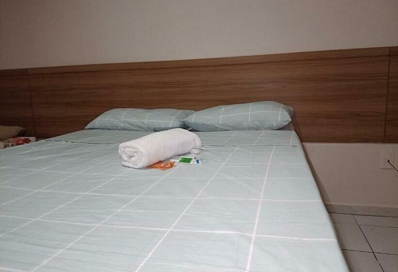 בית מלון כפרי Cantinho Do Brejo Pousada