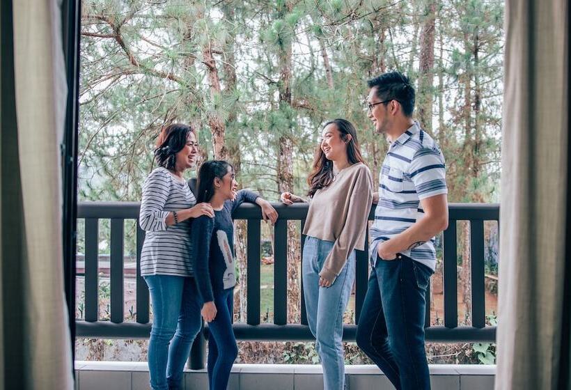 فندق Azalea Residences Baguio