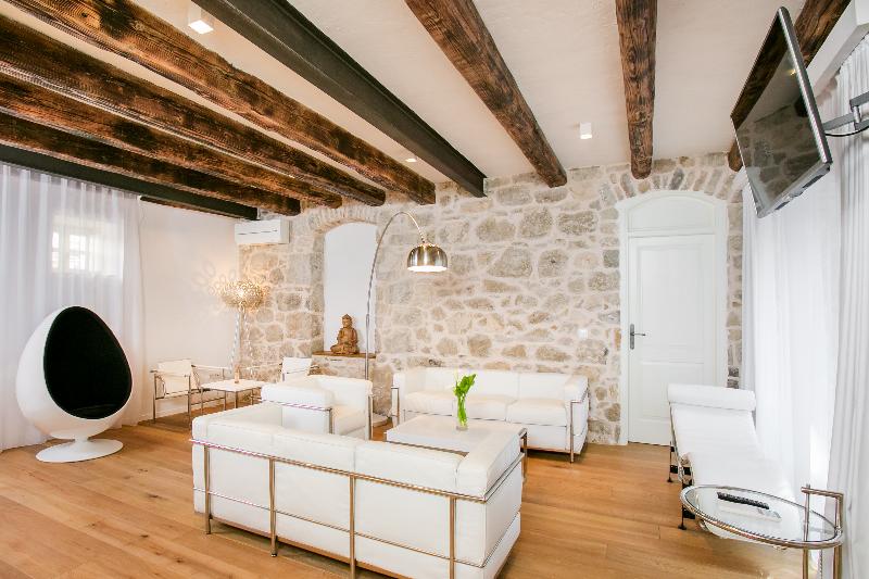 هتل Divota Apartment