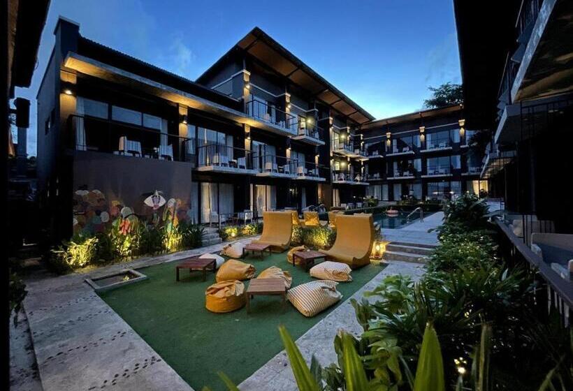 هتل Lalune Beach Resort