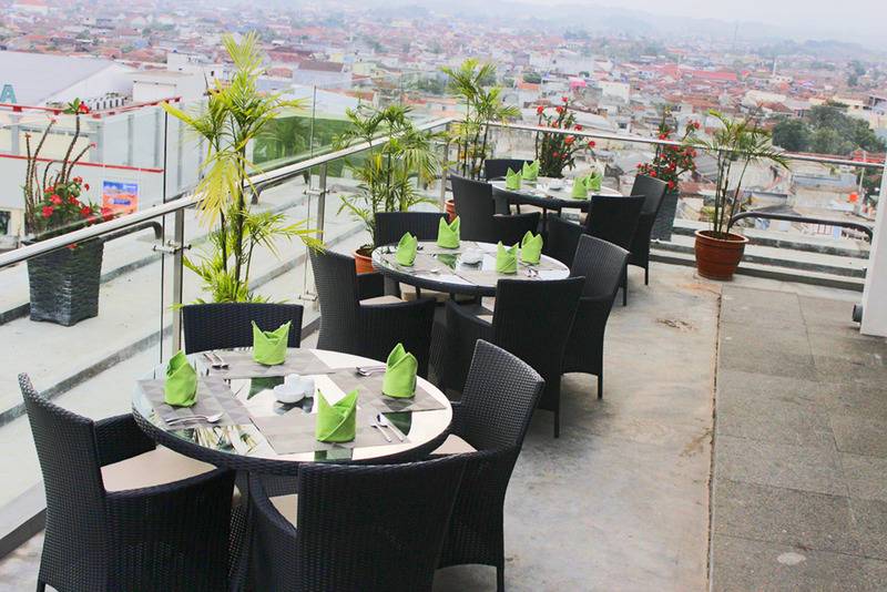 هتل Santika Tasikmalaya