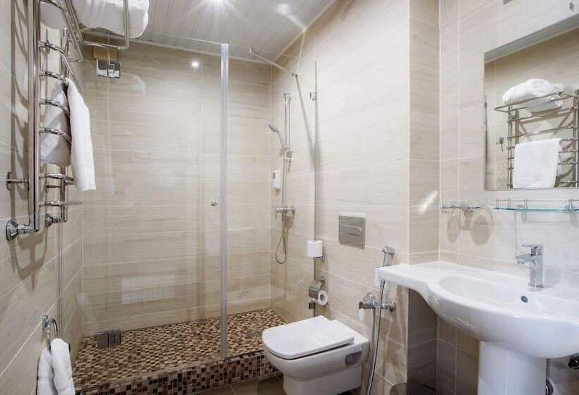 בית מלון כפרי Ural