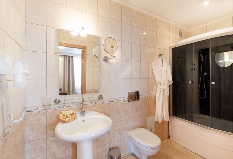 בית מלון כפרי Ural