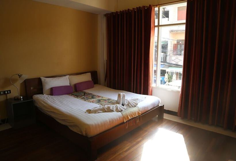 New Ihouse Hotel   Hostel