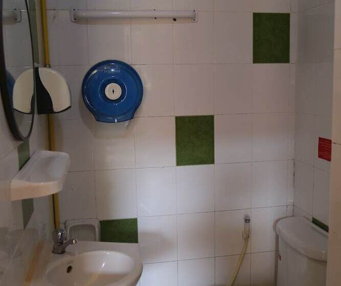 New Ihouse Hotel   Hostel