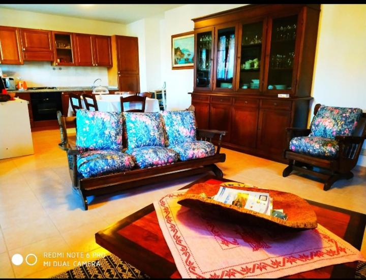 تختخواب و صبحانه Garden Relais