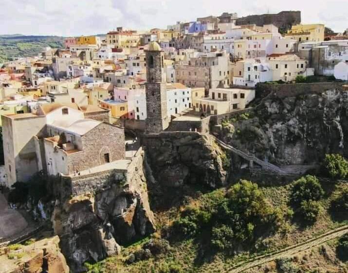 تختخواب و صبحانه Garden Relais