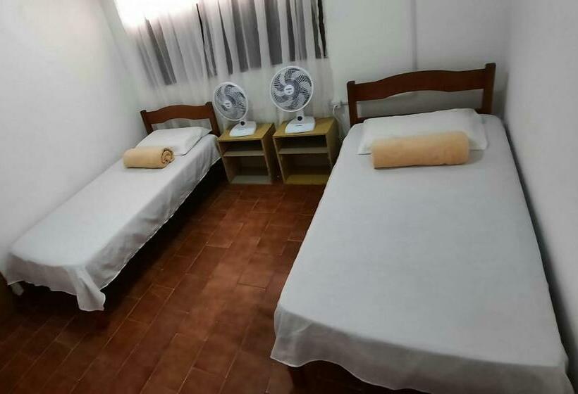 Hostel Universo