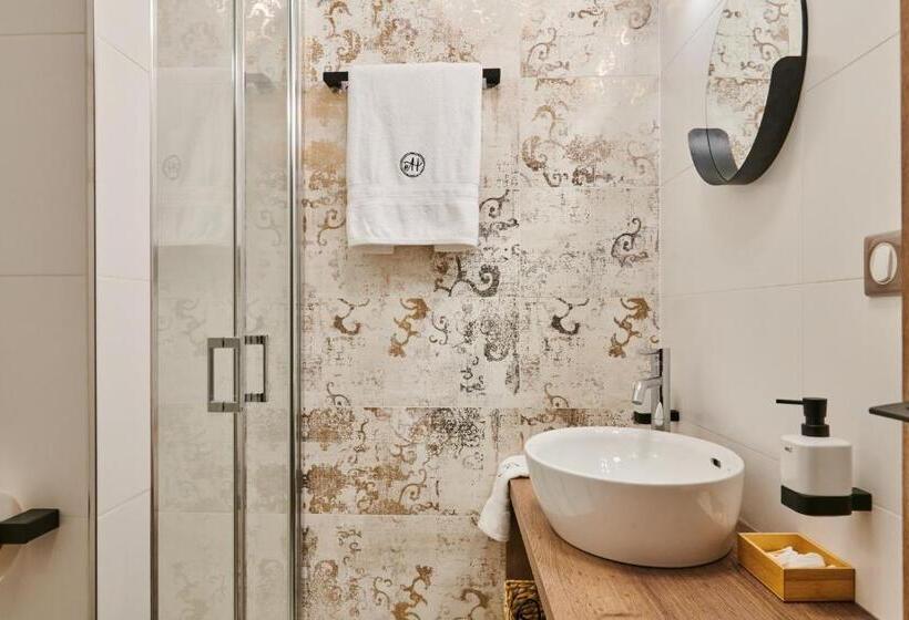 هتل Alfréd A Hermína