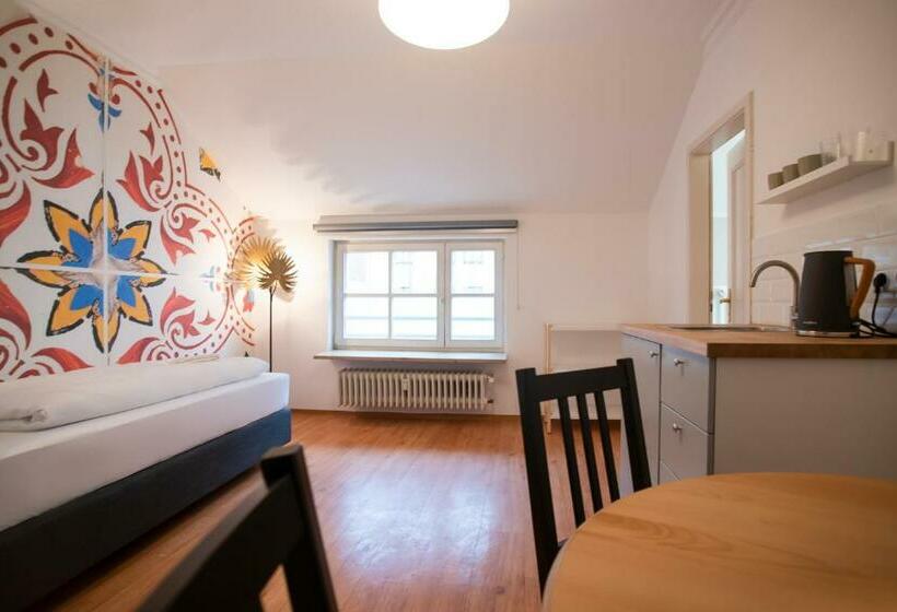 Aparthotel Villa Elon