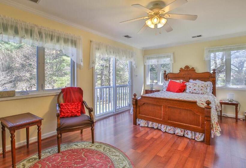 住宿加早餐  Purcellville Home