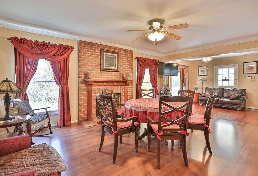 住宿加早餐  Purcellville Home