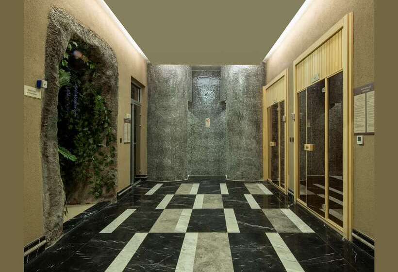 هتل Doubletree By Hilton Manisa