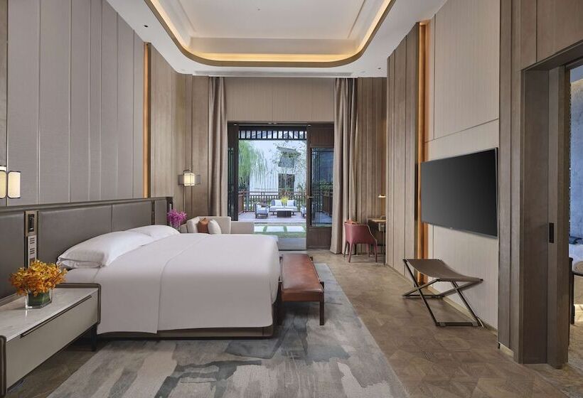 هتل Doubletree By Hilton Yancheng Dayangwan